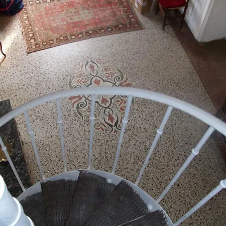 Le Domaine Du Chapitre Bed and Breakfast Καρκασόν