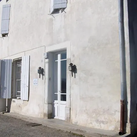 Le Domaine Du Chapitre Bed and Breakfast 3*