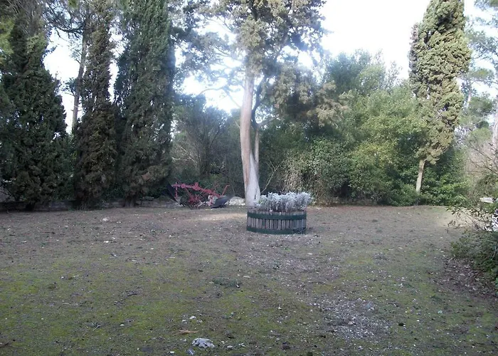 Oda ve Kahvaltı Le Domaine Du Chapitre Carcassonne