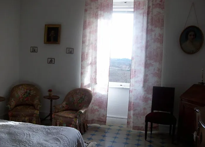 Oda ve Kahvaltı Le Domaine Du Chapitre 3*