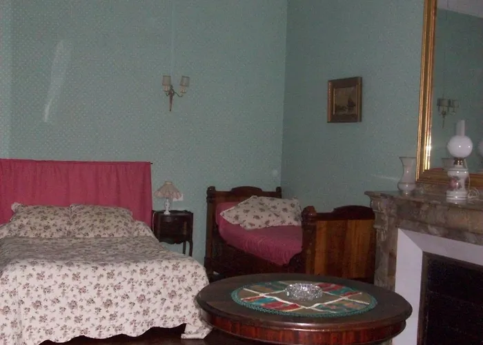 Le Domaine Du Chapitre Bed and breakfast 3*