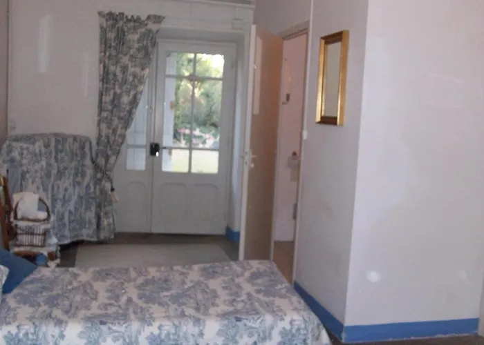 Le Domaine Du Chapitre 3* Carcasona